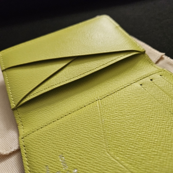 Louis Vuitton Taigarama Pocket Organizer NM Yellow - Picture 10 of 12